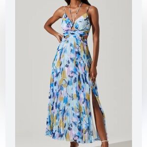 ASTR pleated maxi dress